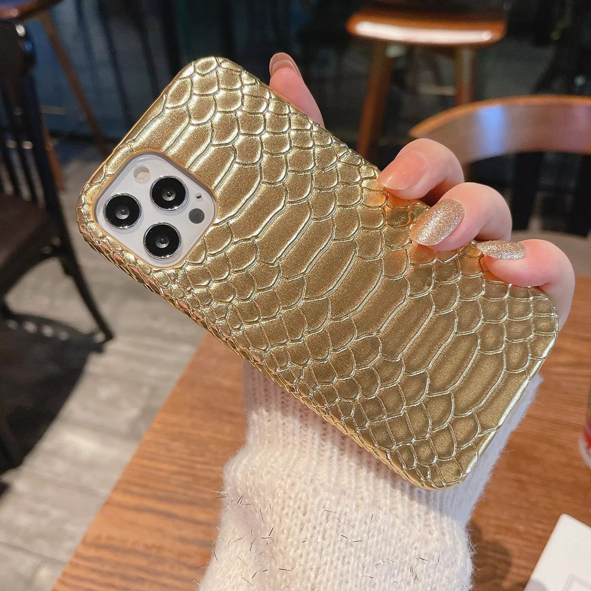 Luxury iPhone Case — Python Skin Pattern Hard Cover with Anti-Drop Shockproof Protection, Anti-Fingerprint Anti-Scratch PU Leather Design