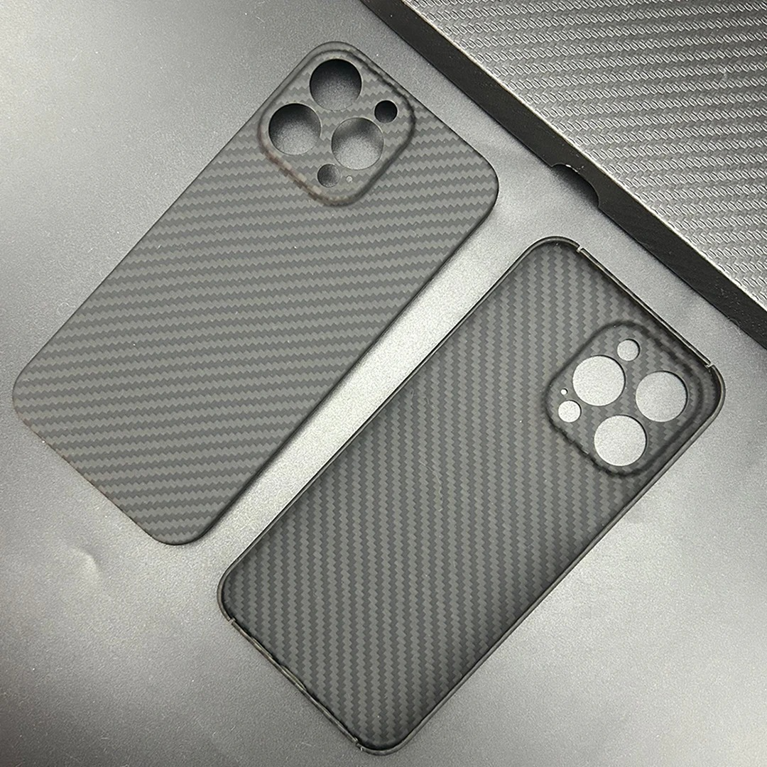 Luxury iPhone Case — Real 600D Aramid Carbon Fiber Half-Wrapped Cover with Anti-Fingerprint, Anti-Scratch Lightweight Design