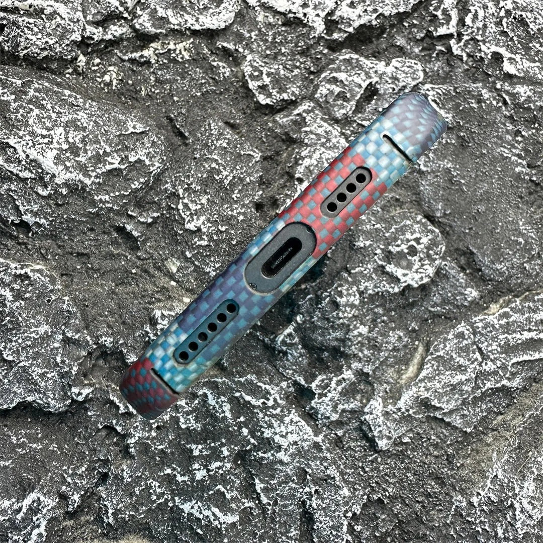 Premium iPhone Case — Real Carbon Fiber Aramid Ultra-Thin Full-Coverage Cover with No-Case Feel, Shockproof Anti-Fingerprint Lightweight Design