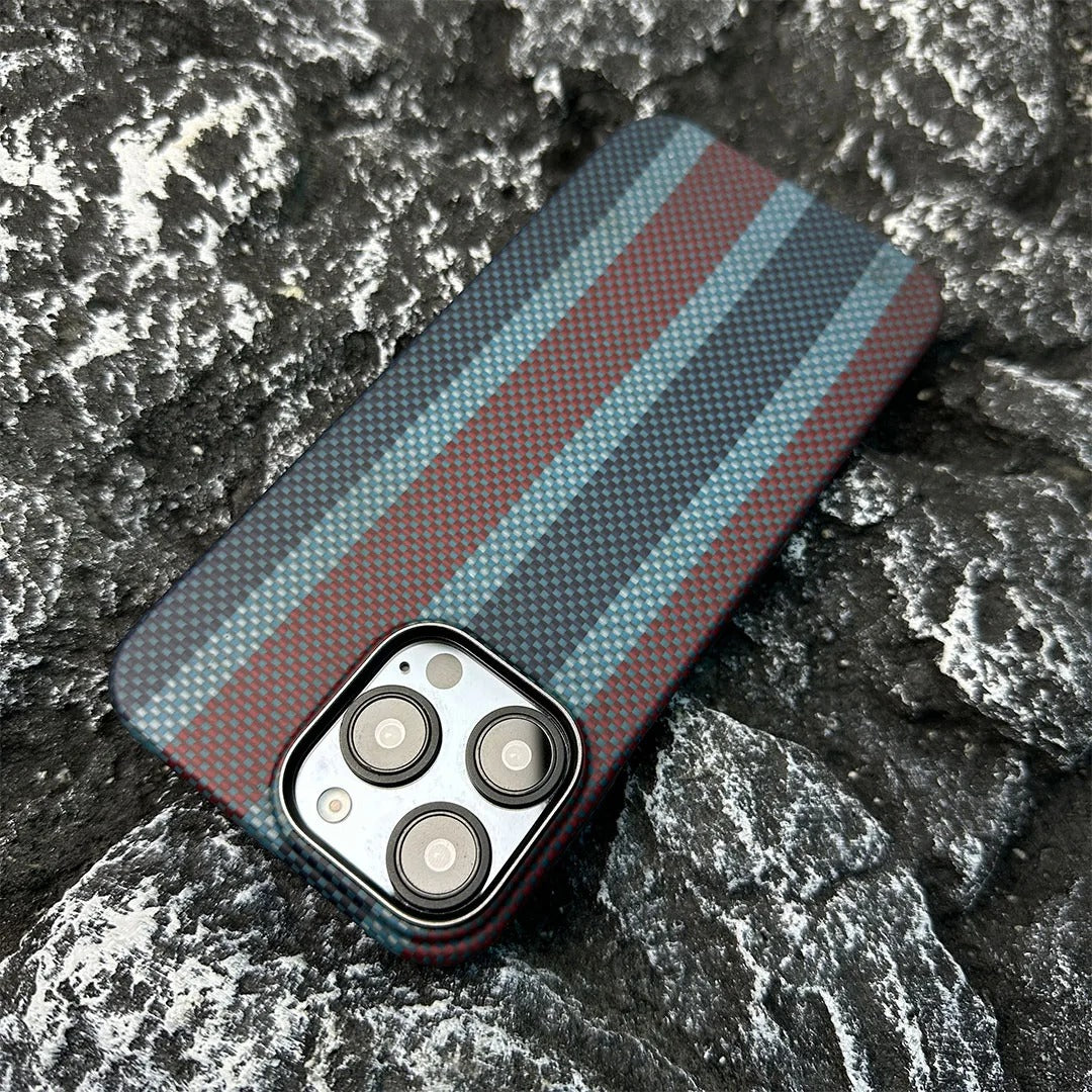 Premium iPhone Case — Real Carbon Fiber Aramid Ultra-Thin Full-Coverage Cover with No-Case Feel, Shockproof Anti-Fingerprint Lightweight Design