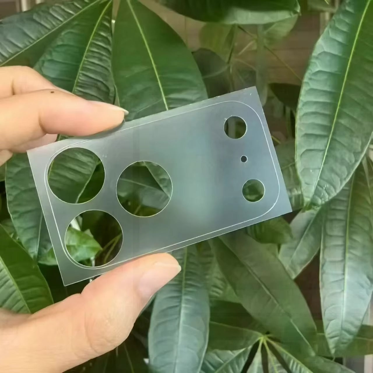 High-Quality iPhone Camera Lens Film Protector, Ultra-Clear Glass Coverage with Scratch Resistance, Anti-Knock Protection & Smooth Touch Feel