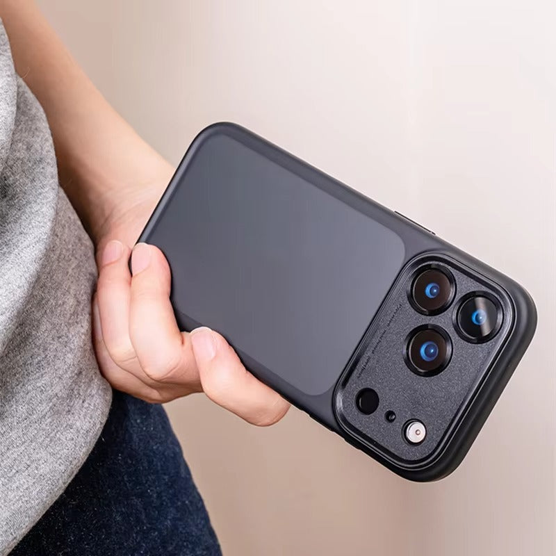 Luxury iPhone Case — MagSafe-Compatible Shockproof Matte Hard Cover with Camera Control Button, Translucent Frosted Anti-Fingerprint Non-Slip Design