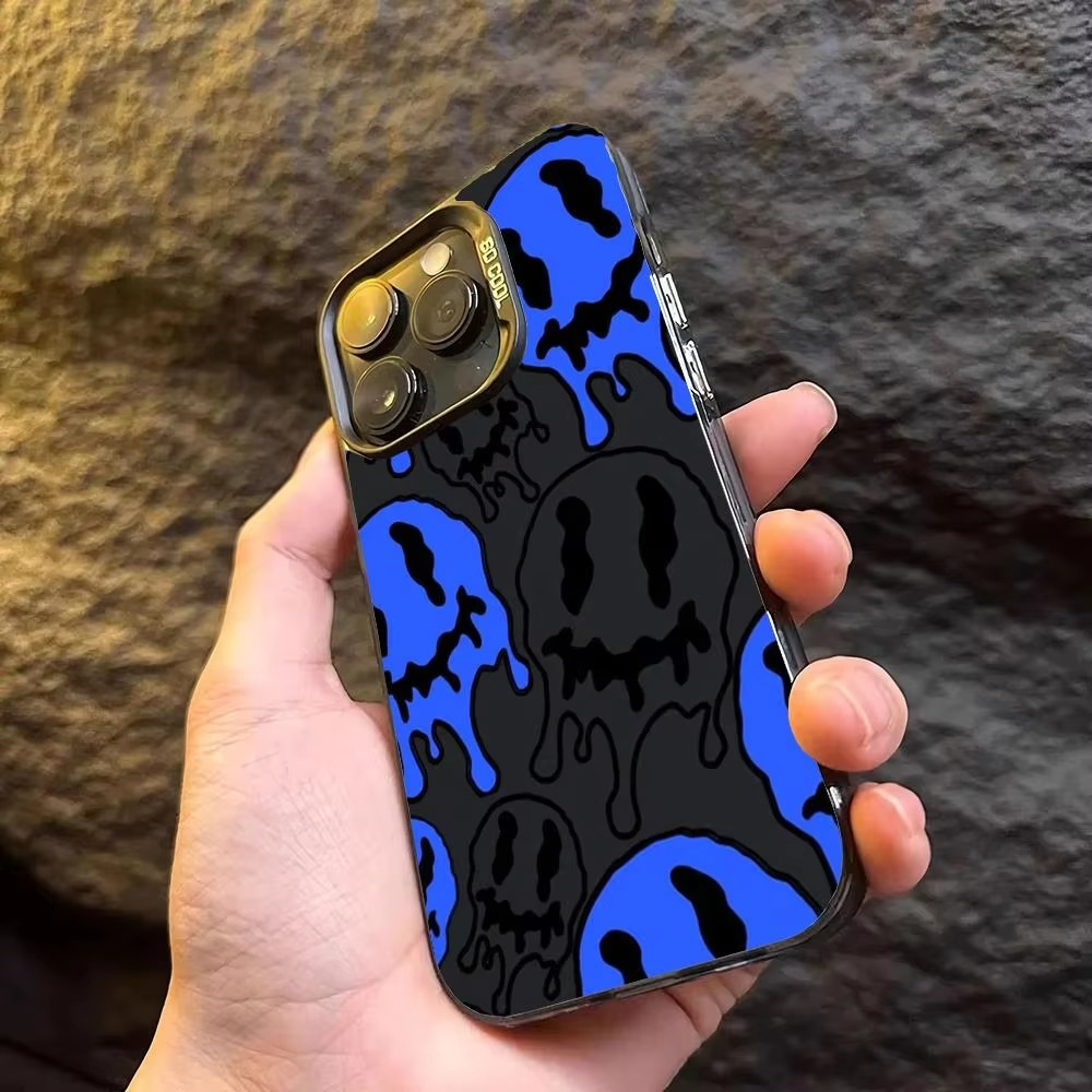 Luxury iPhone Case — Fashion Smile Face Pattern Silicone Cover with Soft-Touch Finish, Lightweight Protection & Everyday Grip Design