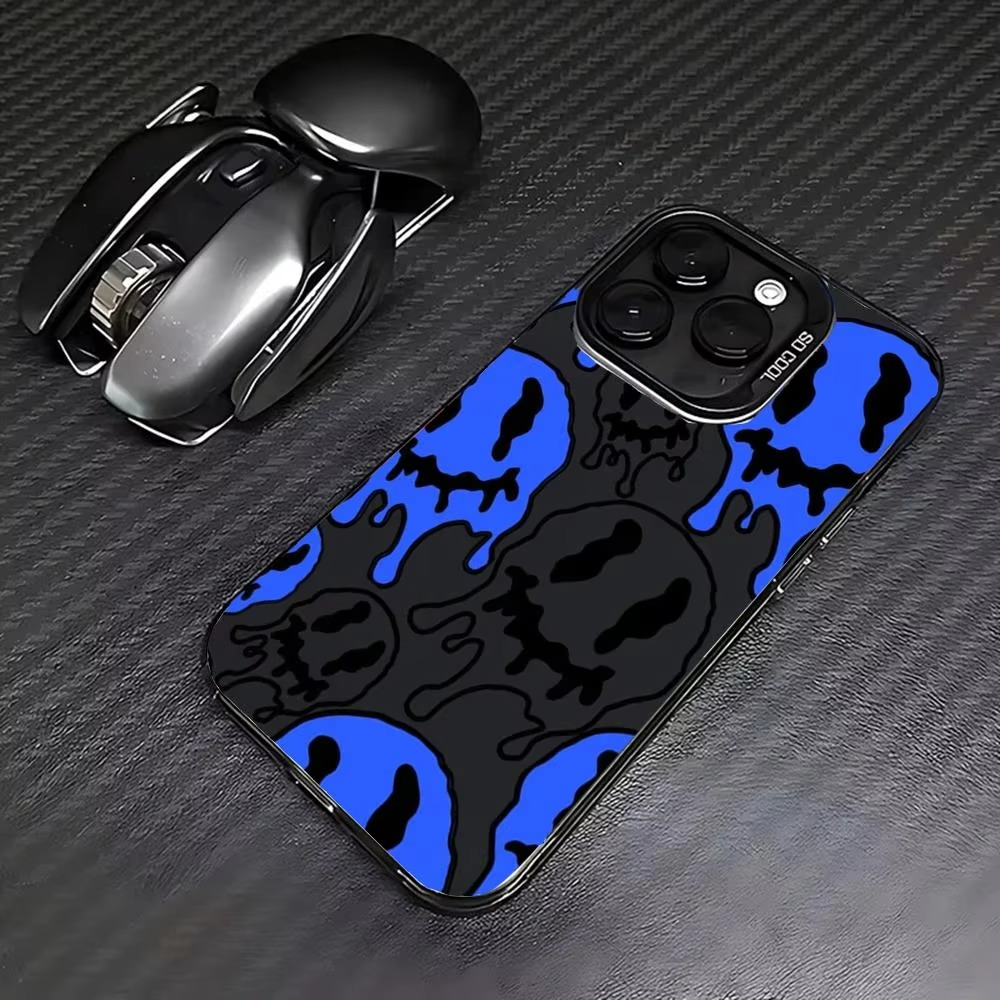 Luxury iPhone Case — Fashion Smile Face Pattern Silicone Cover with Soft-Touch Finish, Lightweight Protection & Everyday Grip Design