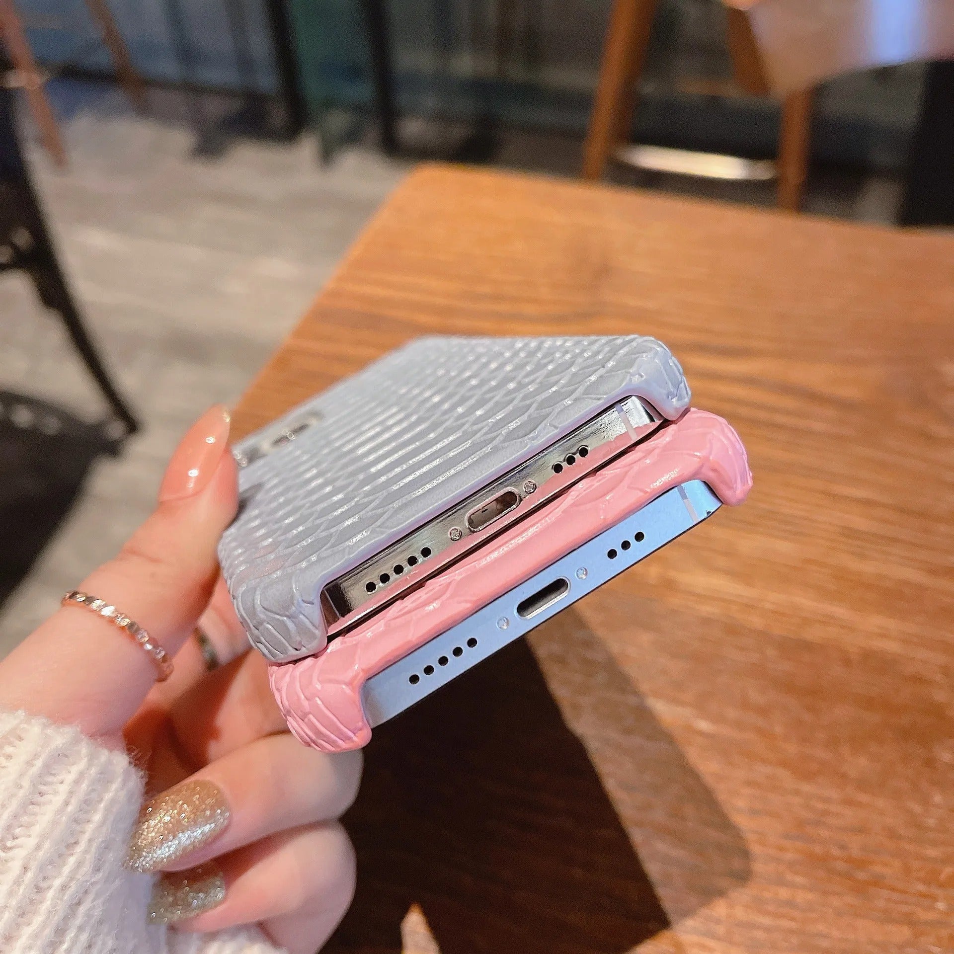 Luxury iPhone Case — Python Skin Pattern Hard Cover with Anti-Drop Shockproof Protection, Anti-Fingerprint Anti-Scratch PU Leather Design