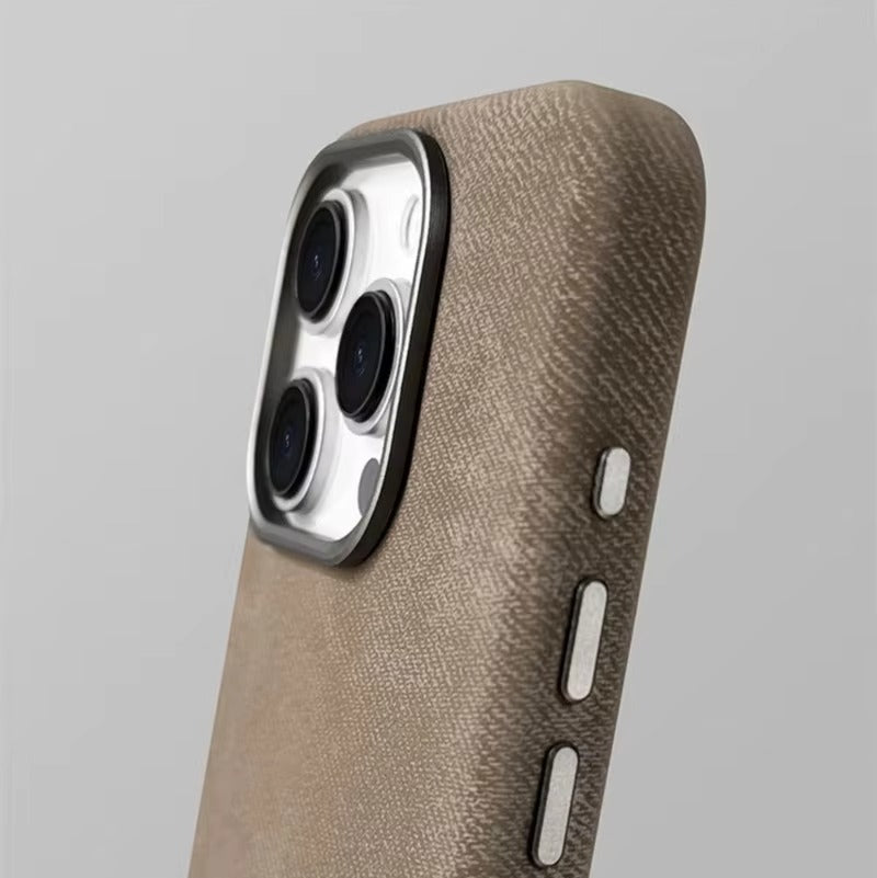 Luxury iPhone Case — Retro Flannel Magnetic Microfiber Cover with Matte Finish, Half-Wrapped Protection & MagSafe Wireless Charging Compatibility