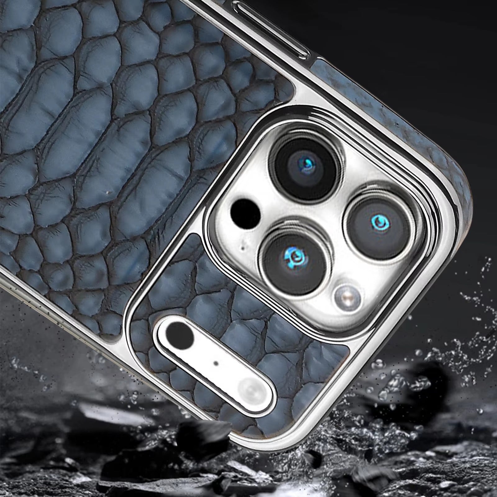 Luxury iPhone Case — Snake-Pattern Leather Cover with Soft Flannel Inner Lining, Premium Protective Design & Stylish Fashion Finish