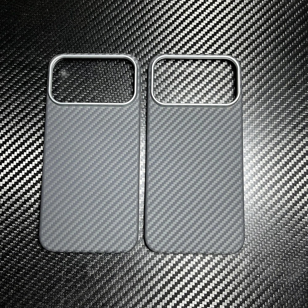 Luxury iPhone Case — Ultra-Thin Aramid Carbon Fiber MagSafe Cover with Full-Coverage Lightweight Protection and Durable Scratch-Resistant Texture
