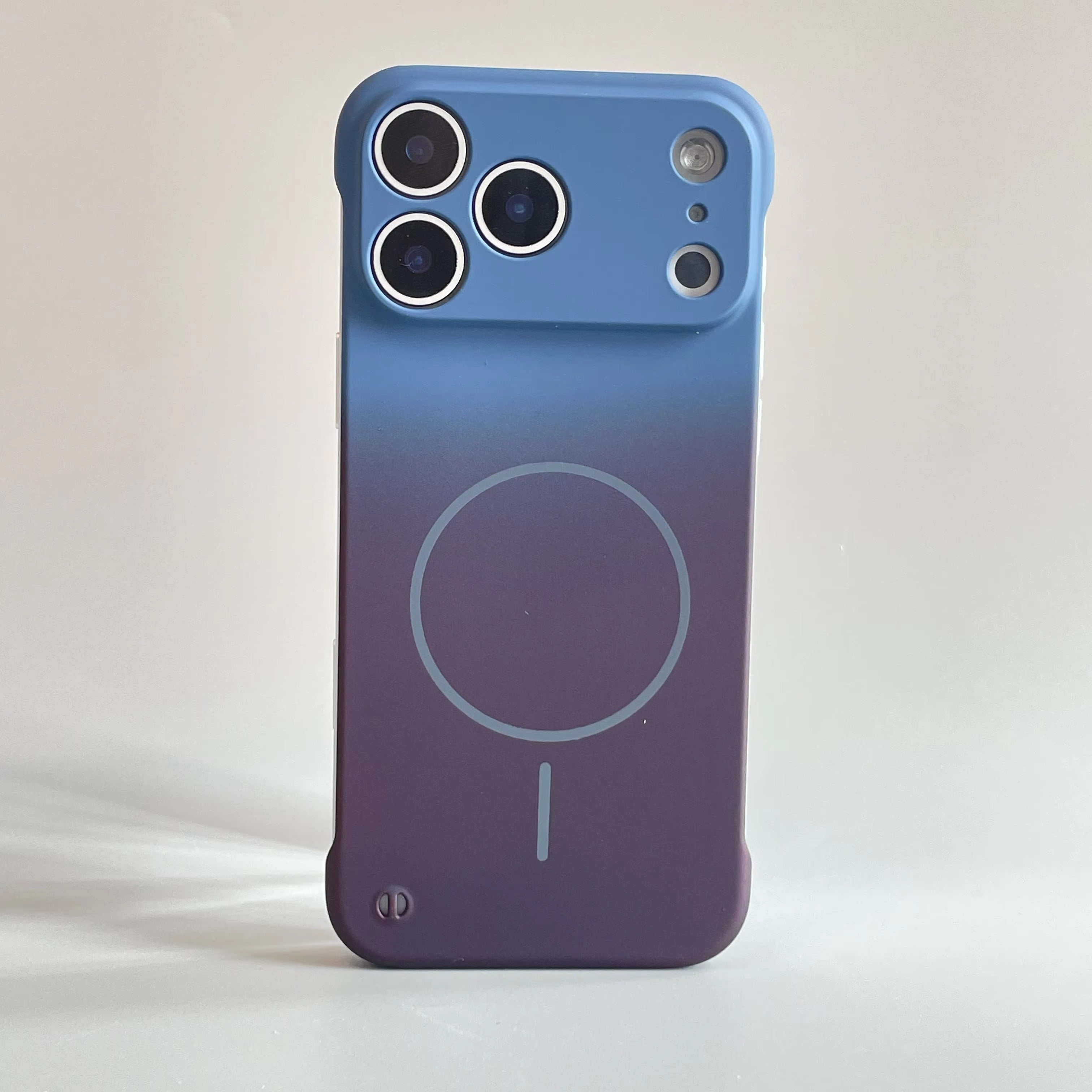 Luxury iPhone Case — Ultra-Thin Frameless MagSafe Cover with Gradient Transparent PC Design, Anti-Fingerprint Finish and Lightweight Shockproof Protection