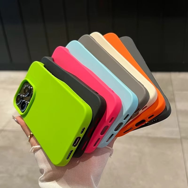 Ultra-Slim iPhone Case — Soft Silicone Pure-Color Matte Cover with Lightweight Shockproof TPU Design and Anti-Fingerprint Non-Slip Finish